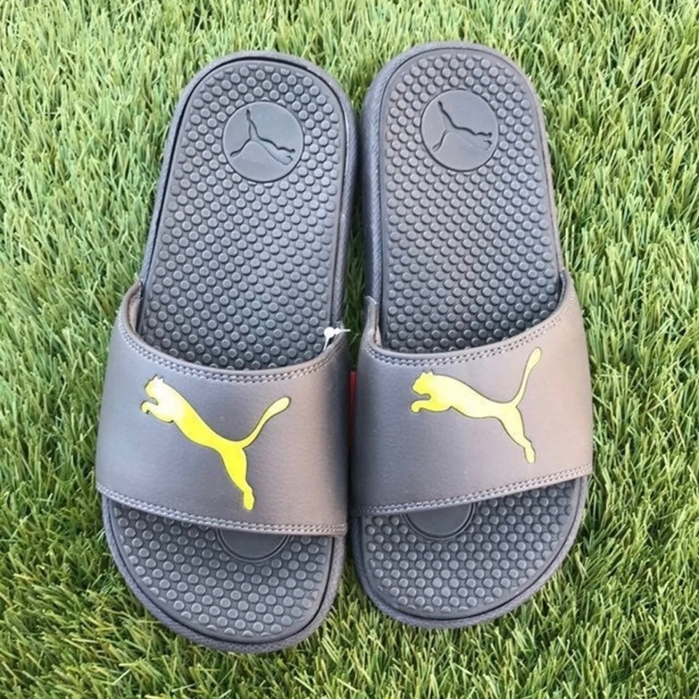 Brand new puma slide Boys slides size 4 youth